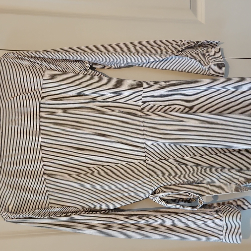 LOFT DRESS - Picture 8 of 9